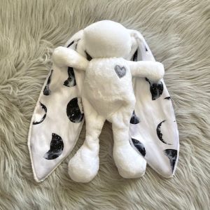 Tiger Lily cuddle bunny White/Moons
